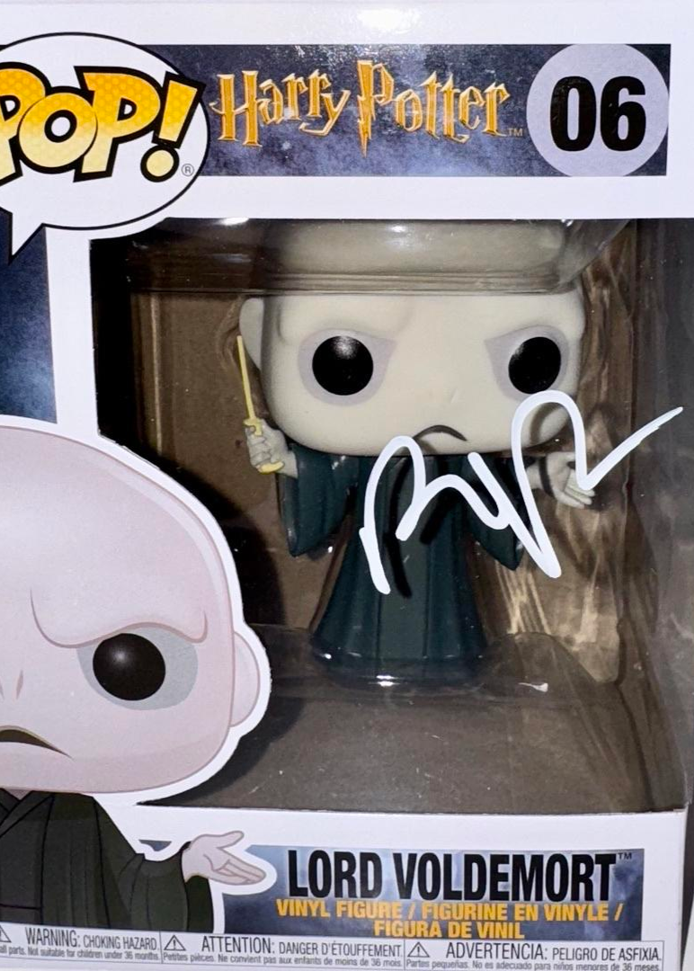 Ralph Fiennes Signed Funko Pop #06 Lord Voldemort (Harry Potter) - SWAU #01